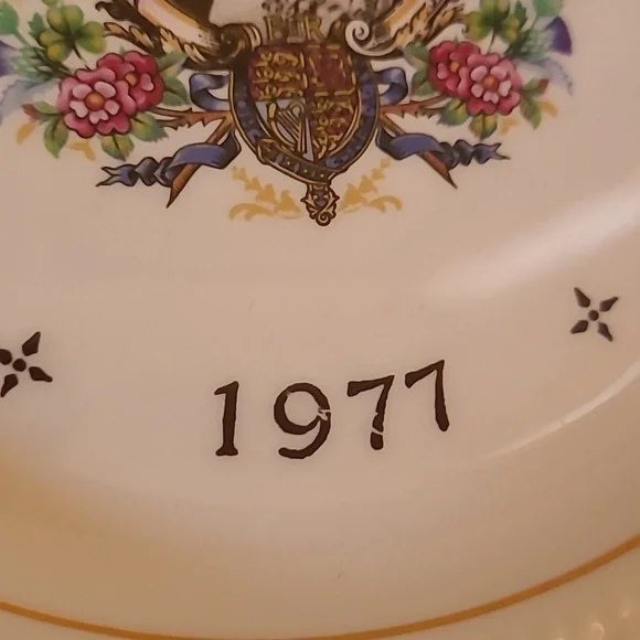 LORD NELSON POTTERY 1977 Silver Jubilee Her Majesty Queen Elizabeth II Plate - Picture 4 of 13